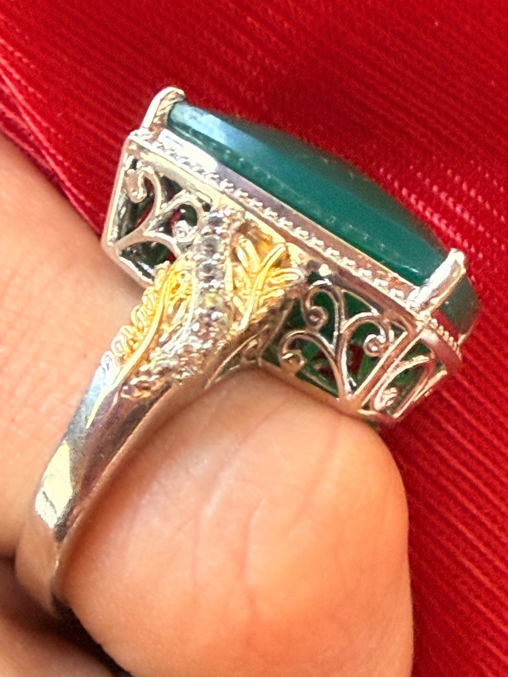 Green Gemstone Filigree Statement Ring - Women's Jewelry